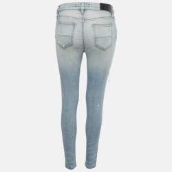 مملوكة مسبقًا بنطلون جينز ضيق أميـري دينم أزرق مرشوش بالطلاء وممزق مقاس متوسط (م�يديام) خصر 29 بوصة