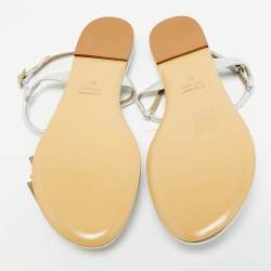 مملوكة مسبقًا Anya Hindmarch Silver Leather Ankle Strap Flat Sandals Size 36