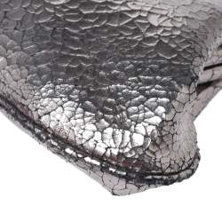 Pre Owned Anya Hindmarch Silver Crackled Leather Knot Clutch