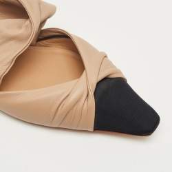 Pre Owned Aquazzura Beige/Black Canvas and Leather Twist Flat Mules Size 39