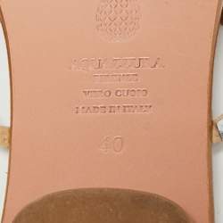 مملوكة مسبقًا شريحة مسطحة مزينة بالكريستال من جلد الغزال البيج مقاس 40 من أكوازورا