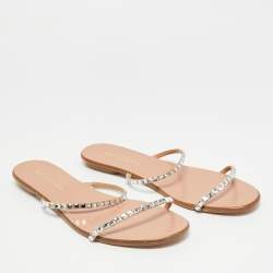 مملوكة مسبقًا شريحة مسطحة مزينة بالكريستال من جلد الغزال البيج مقاس 40 من أكوازورا