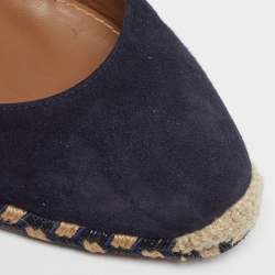 مملوكة مسبقًا Aquazzura Malibu Grosgrain Size 38.5 Navy Blue Fabric Suede Espadrille Wedge Pumps