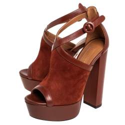 Pre Owned صندل أكوازورا إيسا سويدي بني وجلد نعل سميك بحزام للكاحل مقاس 35.5