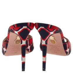 Pre Owned صندل سلايد أكوازورا مينوركا كانفاس أحمر مطبوع مقاس 36