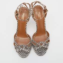 مملوكة مسبقًا صندل أكوازورا جلد ثعبان أسود/ أبيض سير كاحل مقدمة مفتوحة مقاس 39