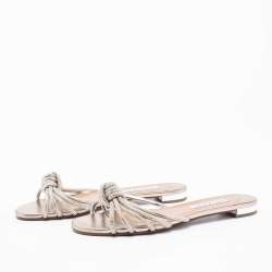 Pre Owned صندل فلات أكوازورا سيليست سويدي ميتالك فضي/بيج مزخرف كريستال مقاس 38.5