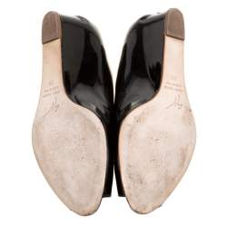 مملوكة مسبقًا Giuseppe Zanotti Black Patent Leather Wedge Heel Peep Toe Pumps Size 38.