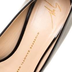 مملوكة مسبقًا Giuseppe Zanotti Black Patent Leather Wedge Heel Peep Toe Pumps Size 38.