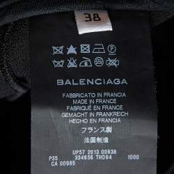 Pre Owned بنطلون بالنسياغا بكسرات الخصر عالية وتفاصيل قلاب أسود مقاس وسط