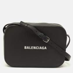 Pre Owned Balenciaga Everyday Small Black Leather Camera Shoulder Bag