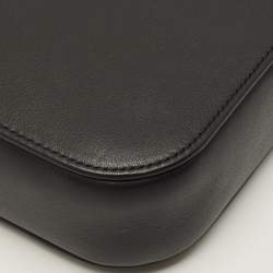 مملوكة مسبقًا حقيبة كتف بالنسياجا صغيرة جلد أسود لكل يوم كاميرا