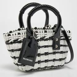 مملوكة مسبقًا Balenciaga Black/White Woven Patent Leather XXS Bistro Tote