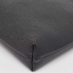 مملوكة مسبقًا Balenciaga Black Leather Logo Wristlet Pouch