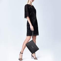 مملوكة مسبقًا Balenciaga Black Leather Logo Wristlet Pouch