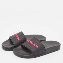 Pre Owned Balenciaga Black Rubber Logo Embossed Pool Slides Size 36