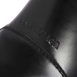 Pre Owned حذاء بوت كاحل بالنسياغا تراكتور جلد أسود مقاس 39