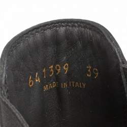 Pre Owned حذاء بوت كاحل بالنسياغا تراكتور جلد أسود مقاس 39