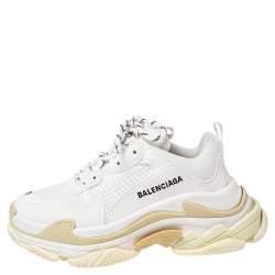 مملوكة مسبقًا حذاء رياضي بالنسياغا عنق منخفض تريبل أس جلد وشبك أبيض مقاس 37