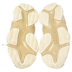 مملوكة مسبقًا حذاء رياضي بالنسياغا عنق منخفض تريبل أس جلد وشبك أبيض مقاس 37