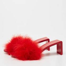 مملوكة مسبقًا Balenciaga Red Feather Slide Sandals Size 39