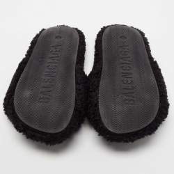 Pre Owned Balenciaga Black Fur Slide Flats Size 39