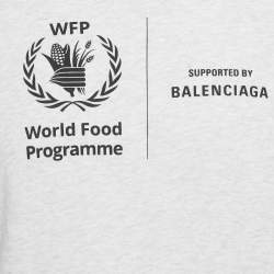 مملوكة مسبقًا تي شيرت بالنسياغا رصاصي ميلانج بطبعة برنامج الأغذية ال عالمي جيرسي صغير جداً