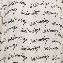 مملوكة مسبقًا قميص بالنسياجا حرير أبيض طباعة شعار خربش واسع مقاس وسط (ميديوم)