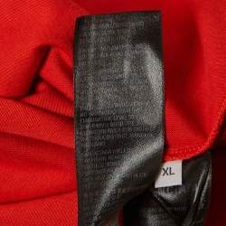 مملوكة مسبقًا تي شيرت بالنسياغا جيرسي مطرز بشعار أحمر للجنسين مقاس كبير جداً