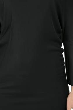 Pre Owned فستان بالنسياغا تريكو مرن رقبة واسعة مجسم قصير أسود M