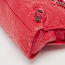 مملوكة مسبقًا حقيبة يد بالنسياغا أر أتش سيتي صغيرة كلاسيك طباعة شعار أول أوفر جلد أسود