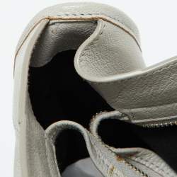 Pre Owned حقيبة يد توتس بالنسياغا ميتاليك إيدج سيتي جلد غريس غليس ميتاليك