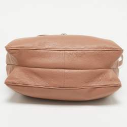 مملوكة مسبقًا حقيبة بالنسياغا جلد بني فاتح مشبك أنبوبي بيد علوية