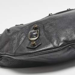 Pre Owned Balenciaga Black Leather Classic Hardware Oval Clutch