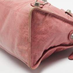 مملوكة مسبقًا حقيبة يد بالنسياغا بارك تايم جلد زهري مدببة أكتاف كبيرة