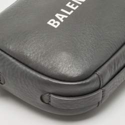 Pre Owned Balenciaga Grey Leather XS Everyday Camera Bag