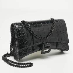 مملوكة مسبقًا محفظة بالسلسلة بالنسياغا أور جلوس جلد أسود بنقشة التمساح