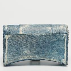 مملوكة مسبقًا Balenciaga Hourglass Blue Denim Print Leather Wallet On Chain
