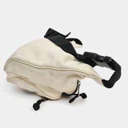 مملوكة مسبقًا حقيبة خصر بالنسياغا قماش كريمي بشعار جرافيتي