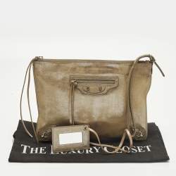 مملوكة مسبقًا Balenciaga Milky Way Papier Papier Gold Shimmer Leather Wristlet Clutch