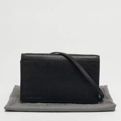 مملوكة مسبقًا Balenciaga Flap Black Leather Crossbody Bag