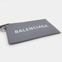 مملوكة مسبقًا Balenciaga Grey Leather Necklace Card Holder
