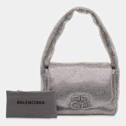 مملوكة مسبقًا حقيبة كتف سلينغ موناكو جلد العجل مزينة بأحجار الراين فضية صغيرة بالنسياغا