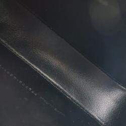 مملوكة مسبقًا حقيبة كاميرا يومية بالنسياغا جلد منقوش أزرق صغير جداً