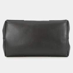 مملوكة مسبقًا Balenciaga Black Cabas Punching Logo Tote Bag Black Leather Size S