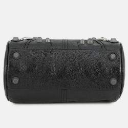 مملوكة مسبقًا حقيبة كتف أسطوانية بالنسياجا لقاقول جلد أسود