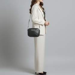 مملوكة مسبقًا Balenciaga Everyday Black Leather Camera Shoulder Bag