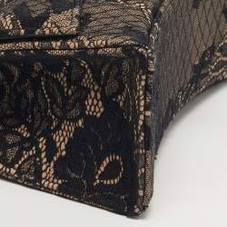 Pre Owned حقيبة بالنسياغا هورغلاس صغيرة جداً يَد علوية جلد ودانتيل أسود/عارٍ