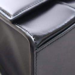 مملوكة  مسبقًا حقيبة يد علوية بالنسياجا سوداء جلد عجل ناعم متوسطة الحجم هورجلاس