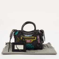 مملوكة مسبقًا Balenciaga Nano Classic City Black Leather Graffiti Print Crossbody Bag